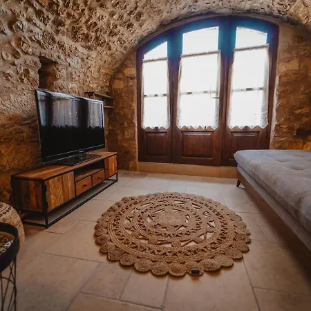 Kythera Secrets Apartment Viaradika