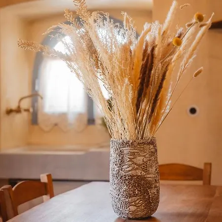 Kythera Secrets * Viaradika