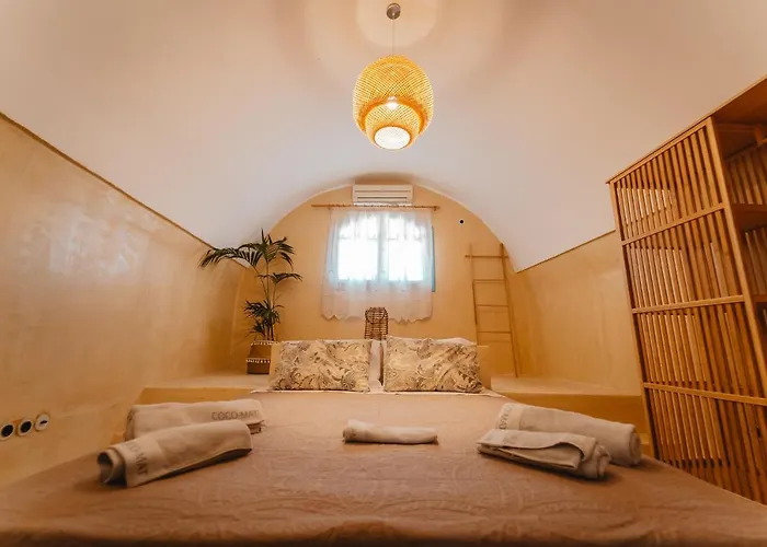 Kythera Secrets * Viaradika